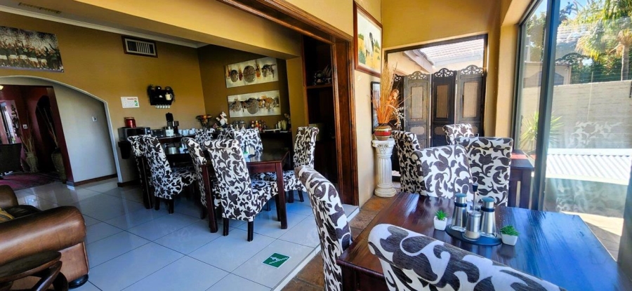 5 Bedroom Property for Sale in Bellvue Northern Cape